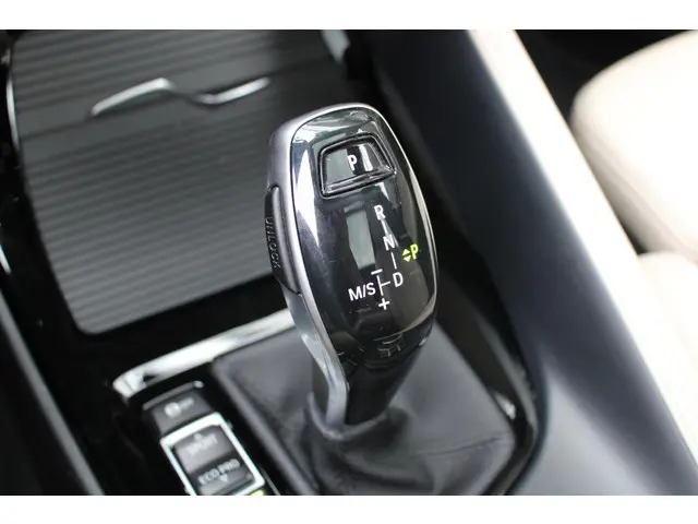 BMW X1 sDrive20i VDL Nedcar Edition 2020 Benzine 35