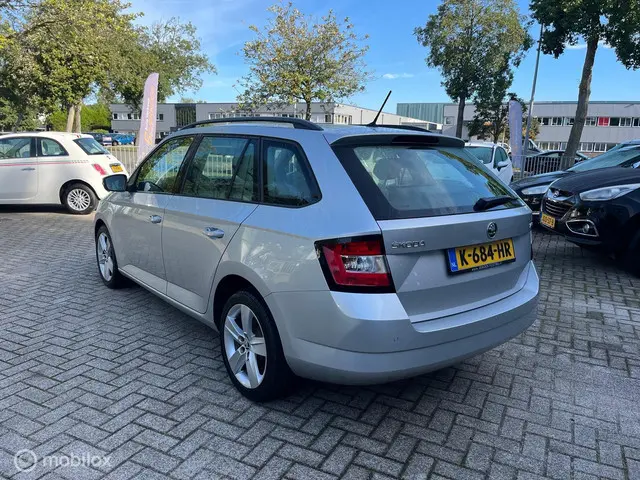 Škoda Fabia Combi 1.0 JOY 6/12 m garantie 2016 Benzine 3