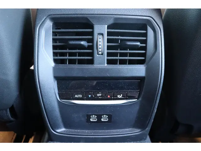 BMW i4 eDrive40 High Executive 2024 Elektrisch 17