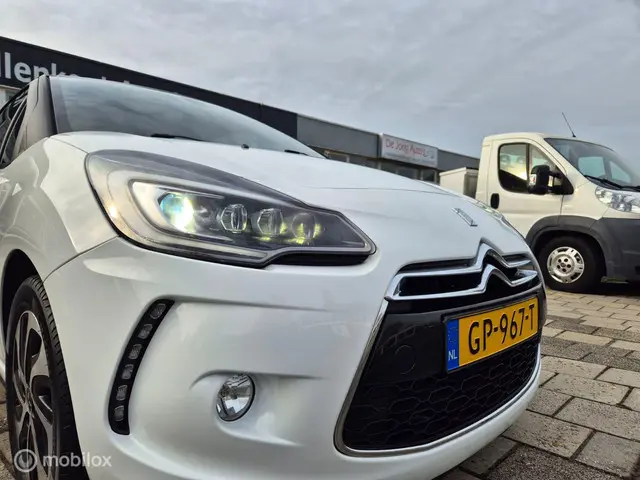 Citroën DS3 1.2 PureTech So Chic 2015 Benzine 22