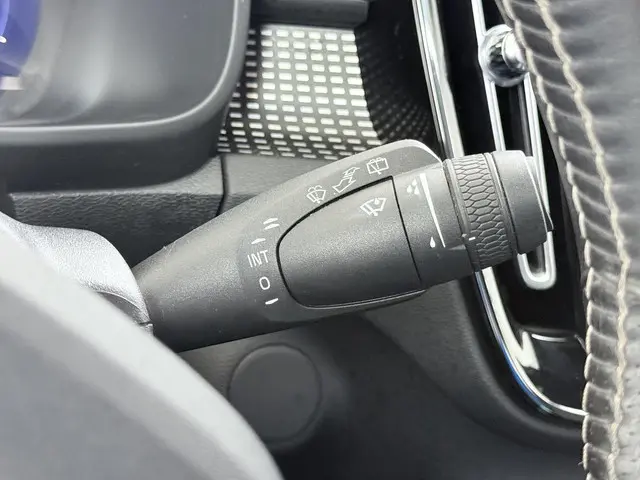 Volvo XC40 Recharge P8 AWD R-Design 2020 Elektrisch 28