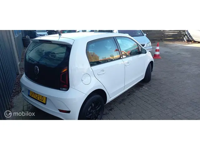 Volkswagen up! 1.0 2020 Benzine 3