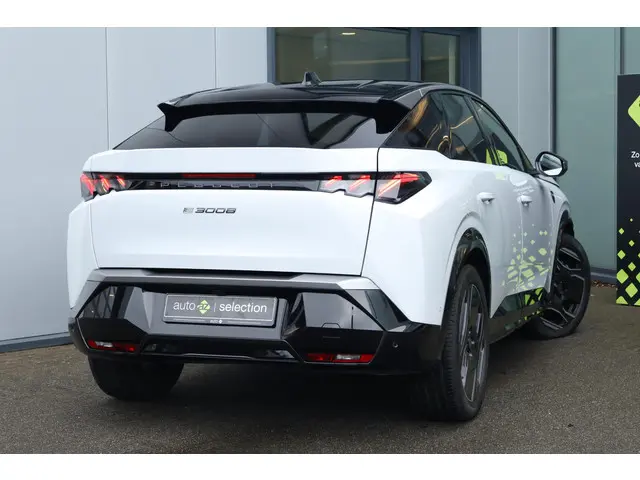 Peugeot e-3008 GT Avantage 210 73 kWh 2025 Elektrisch 2
