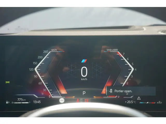 BMW 3 Serie Touring 320i 2024 Benzine 14