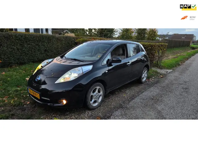 Nissan Leaf Base 24 kWh Xenon Navi 2012 Elektrisch