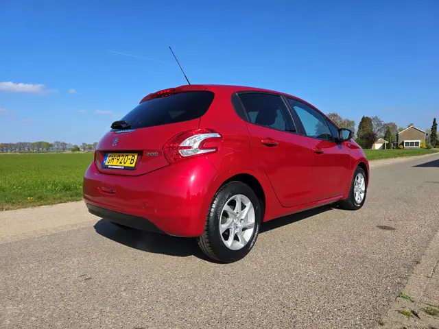 Peugeot 208 1.2 PureTech Style 2015 Benzine 5