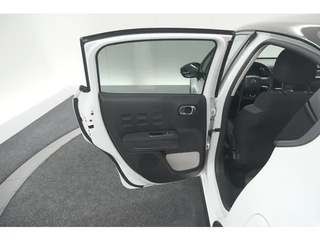 Citroën C3 PureTech 110 EAT6 Feel Edition 2020 Benzine 63