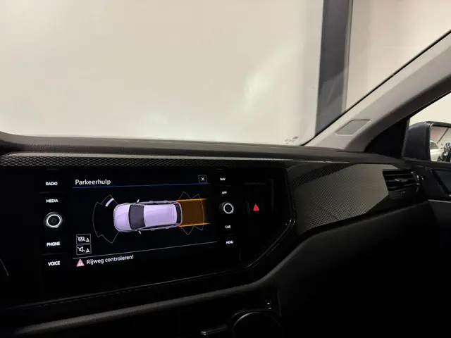 Volkswagen Polo 1.0 TSI Life PDC CARPLAY 2022 Benzine 16