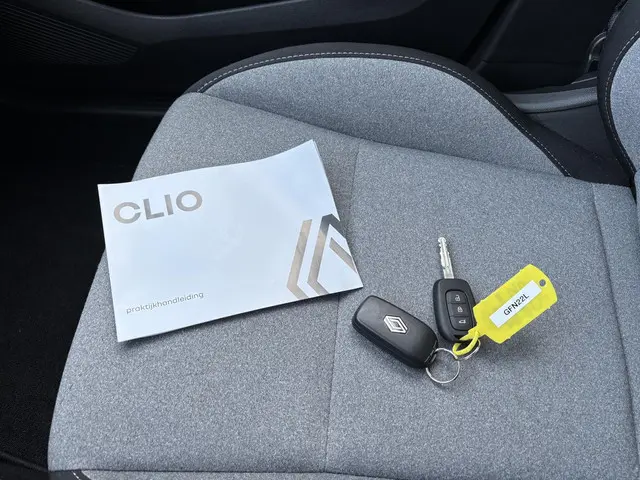 Renault Clio 1.0 TCe 90 GPF evolution 2024 Benzine 12