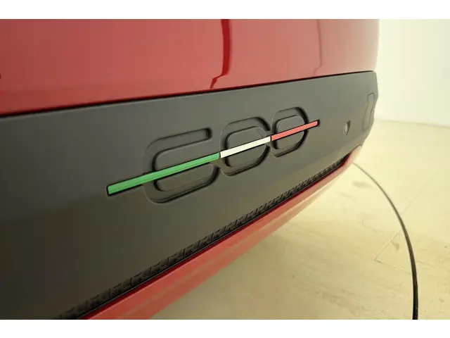 Fiat 600 600e RED 54 kWh 2025 Elektrisch 10