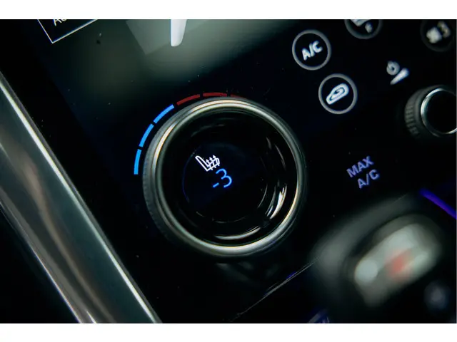 Land Rover Range Rover Sport P575 SVR 2022 Benzine 32