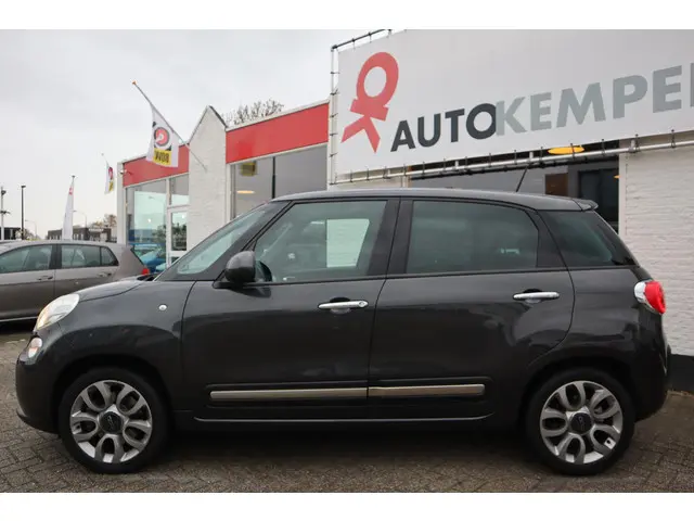 Fiat 500L 1.4-T-JET LOUNGE 2015 Benzine 2