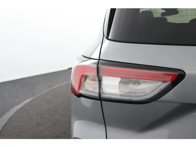 Ford Kuga 2.5 PHEV ST-Line 2021 Hybride Benzine 37