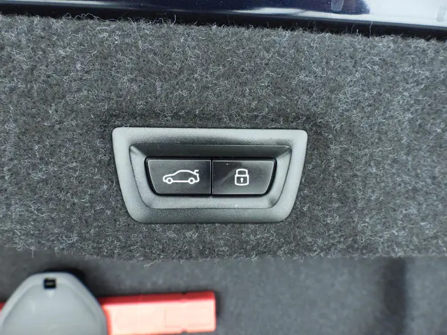 BMW 5 Serie Sedan 530e 2025 Hybride Benzine 42