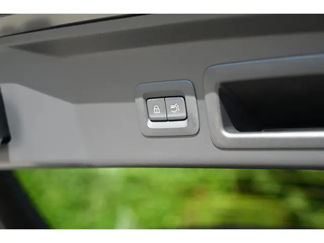 Mazda CX-30 e-SkyActiv-G 140 6MT Homura 2025 Benzine 31