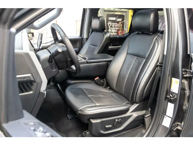 Ford F-250 USA Lariat 2021 Benzine 13