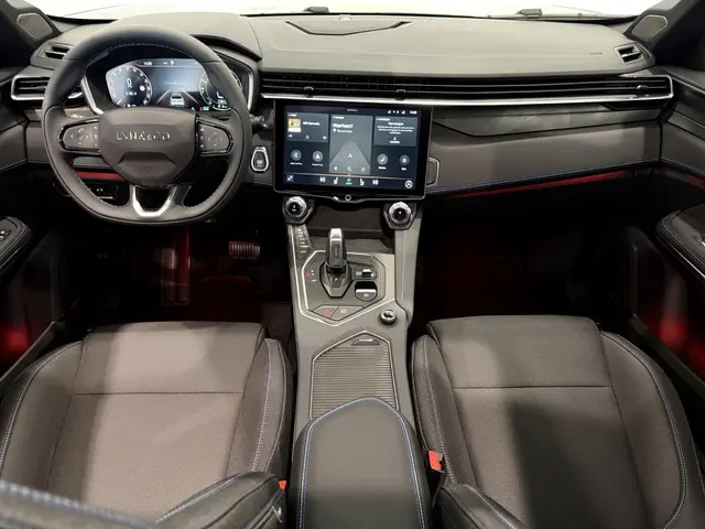 Lynk & Co 01 1.5 PHEV 2025 Hybride Benzine 3