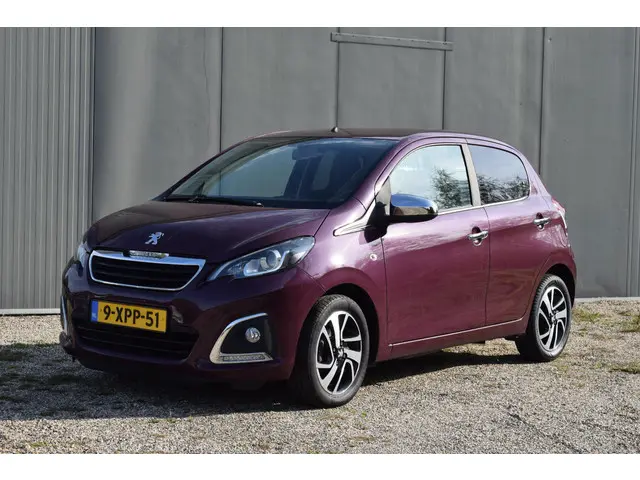 Peugeot 108 1.0 e-VTi Première 2014 Benzine 9