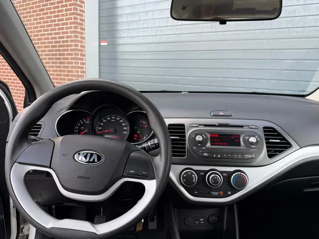 Kia Picanto 1.0 CVVT ComfortLine 2015 Benzine 7