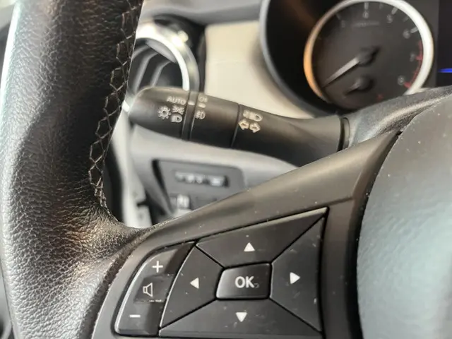 Nissan Micra 1.0 IG-T N-Connecta 2020 Benzine 33