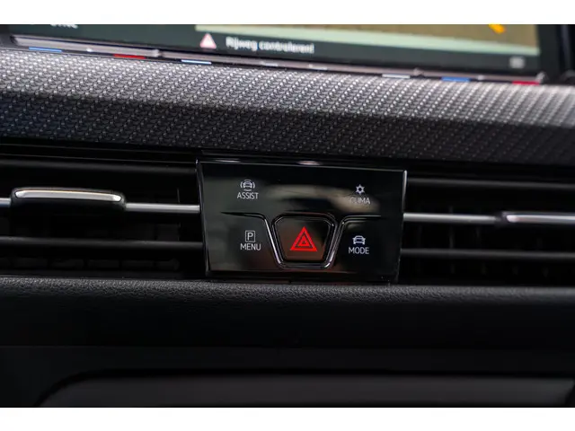 Volkswagen Golf 2.0 TSI R 4Motion 2022 Benzine 18