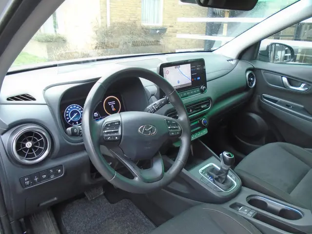 Hyundai Kona 1.6 GDI HEV Fashion 2023 Hybride Benzine 13