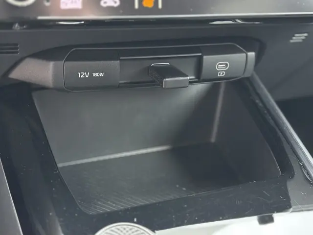 Kia Niro 1.6 GDi PHEV DynamicLine 2025 Hybride Benzine 28