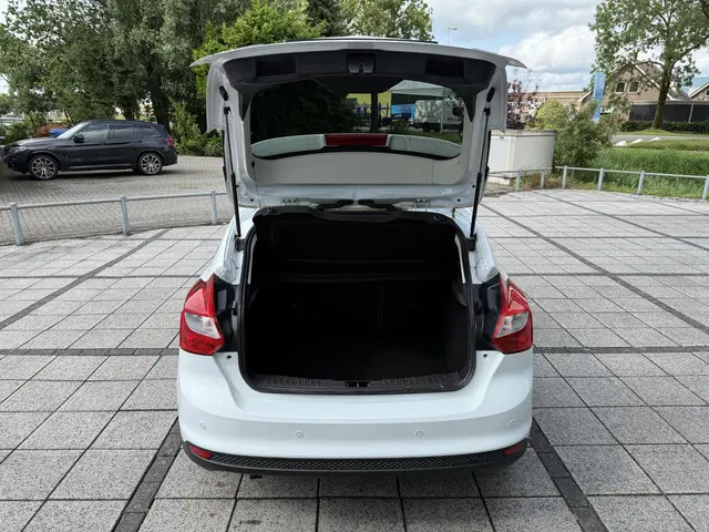 Ford Focus 1.0 EcoBoost 5drs Titanium 2013 Benzine 15