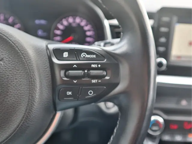 Kia Stonic 1.0 T-GDi ExecutiveLine 2018 Benzine 21