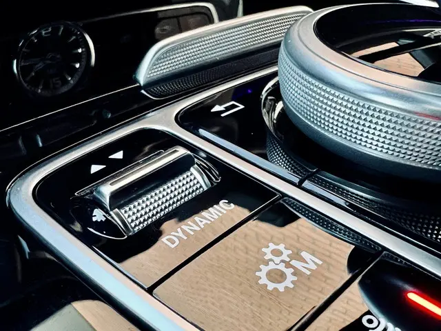 Mercedes-Benz G-Klasse 63 Premium Plus 2019 Benzine 22