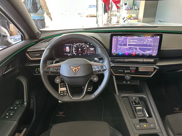 CUPRA Formentor 2.0 TSI 4DRIVE|MAXTON|MILTEK 2021 Benzine 9