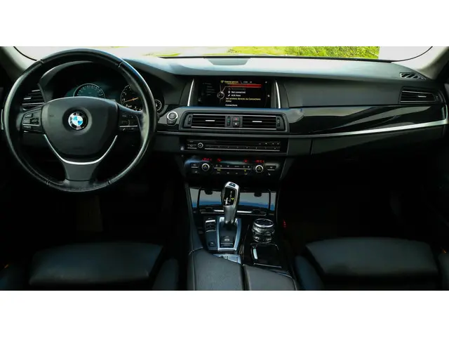 BMW 5 Serie 520i High Executive - NL Auto 2015 Benzine 8