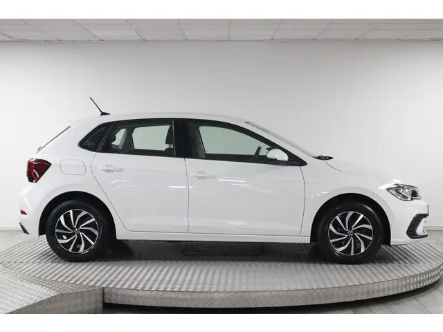 Volkswagen Polo 1.0 TSI Life 2023 Benzine 7