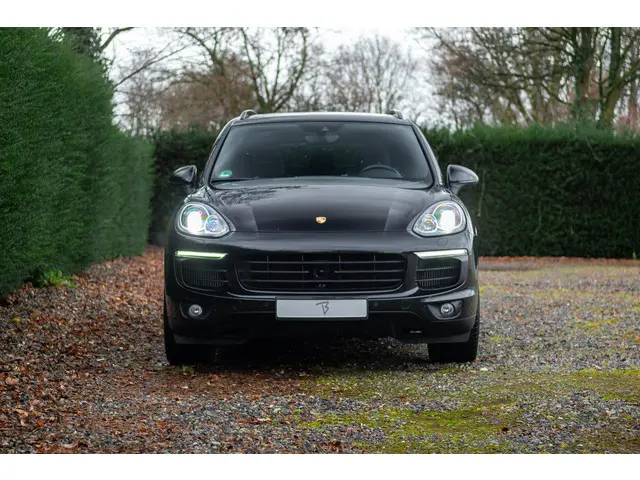 Porsche Cayenne S 2016 Benzine 23