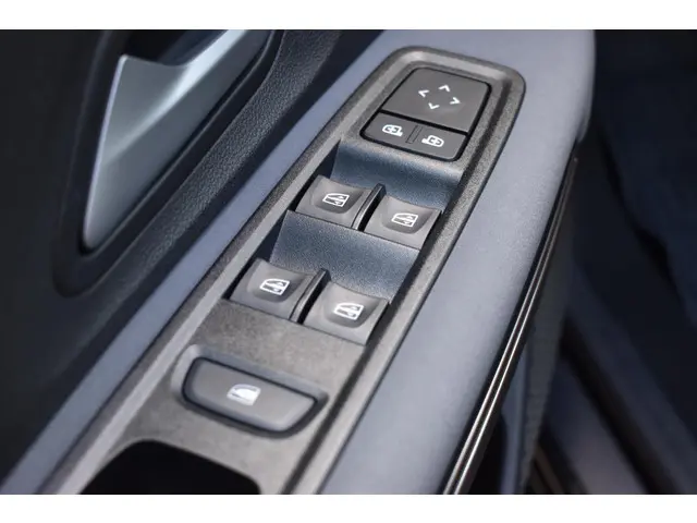 Dacia Jogger Hybrid 140 Extreme 2025 Hybride Benzine 23