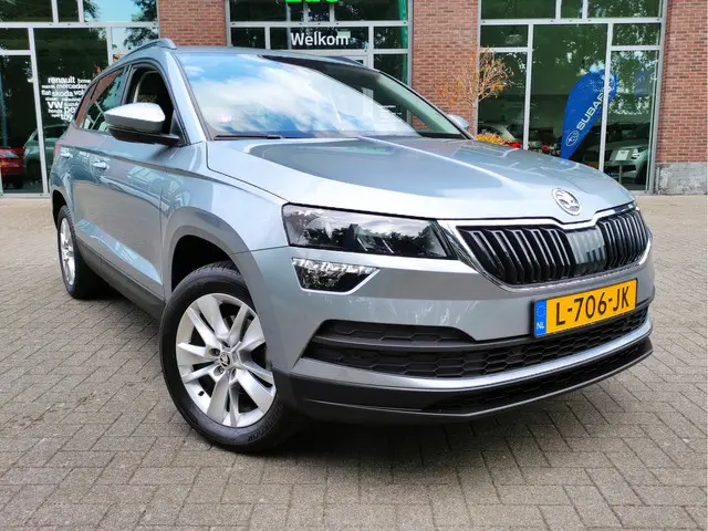 Škoda Karoq 1.0 TSI Business Edition 2021 Benzine 9