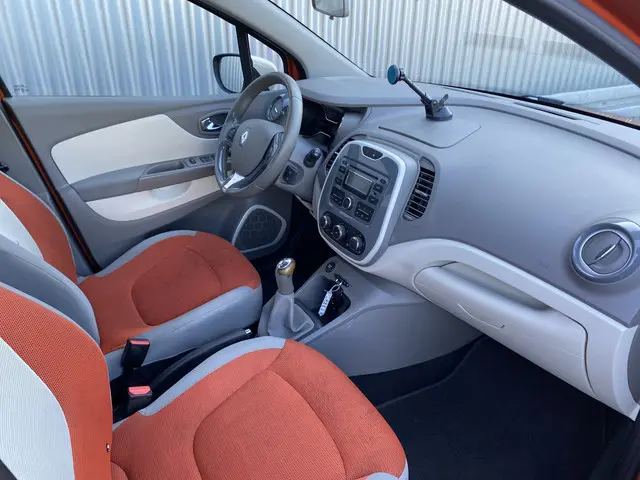 Renault Captur 0.9 TCe Expression 2014 Benzine 16