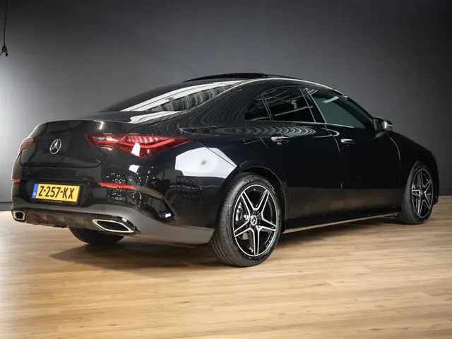 Mercedes-Benz CLA 2