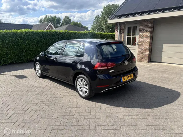 Volkswagen Golf 1.0 TSI Trendline 2018 Benzine 3