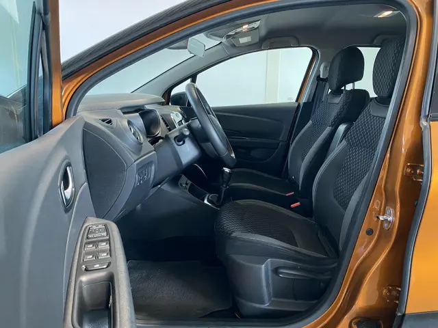 Renault Captur 0.9 TCe Intens 2017 Benzine 6