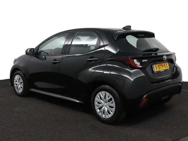 Toyota Yaris 1.5 Hybrid Active 2023 Hybride Benzine 12