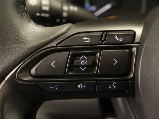 Toyota Yaris 1.5 Hybrid Active Plus 2021 Hybride Benzine 21