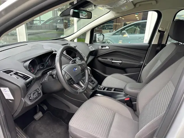 Ford C-MAX 1.5 Titanium 2018 Benzine 19