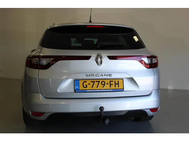 Renault Mégane Estate 1.5 Blue dCi Limited 2019 Diesel 7