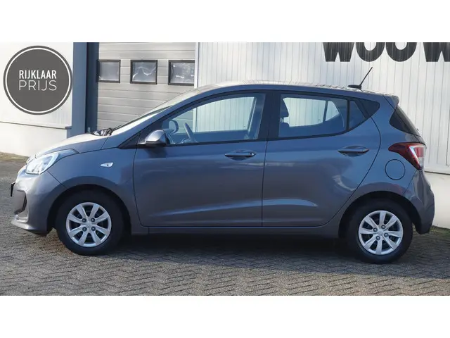 Hyundai i10 3
