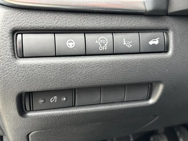 Nissan QASHQAI MHEV 140 MT Tekna 2024 Benzine 49