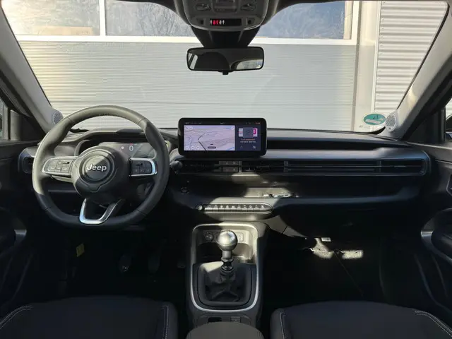 Jeep Avenger 1.2 Altitude 2024 Benzine 21