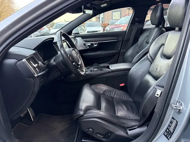 Volvo V90 2.0 T8 AWD R-Design 2018 Hybride Benzine 17
