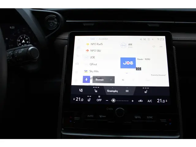 Lexus LBX Elegant 2WD 2025 Hybride Benzine 21