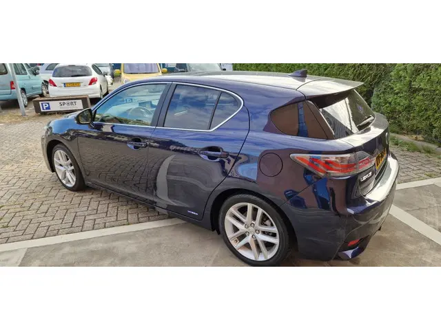 Lexus CT 200h Luxury Line 2016 Hybride Benzine 7